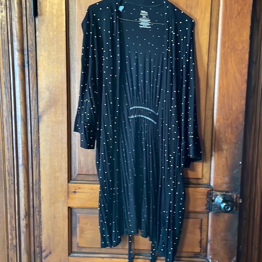 Woman’s sleep wrap